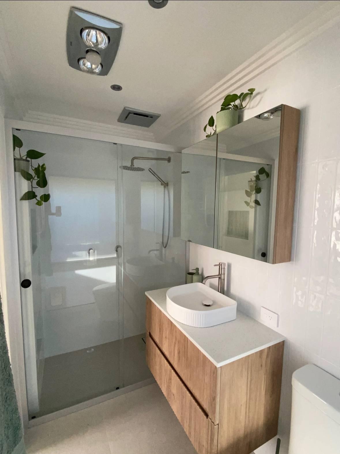 Small bathroom renovation maximizing space efficiency